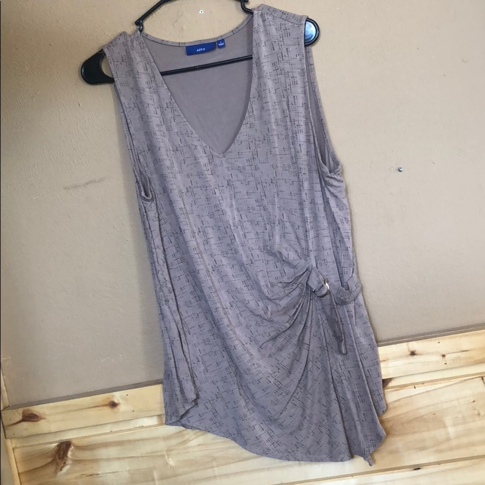 3 for $10 Apt. 9 shirt
